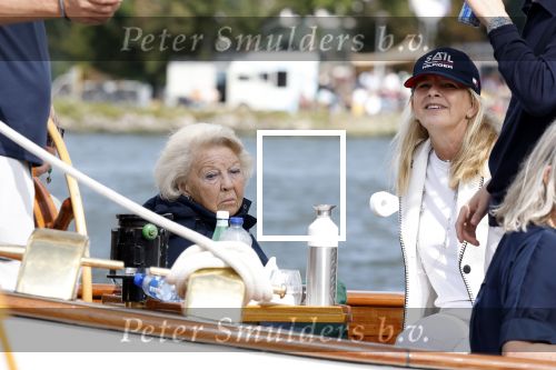 Amsterdam 21 augustus 2025
Prinses Beatrix op de groene Draeck tijdens de tweede dag van Sail . Aanwezig oa Prinses Mabel met dochters Luana en Zaria . Ook aanwezig prins Cazimir en prinses Carolina de Bourbon de Parma met haar kinderen Alaia en Xavier .
Ook de moeder van Prinses Mabel was aanwezig .