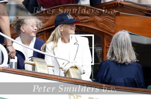Amsterdam 21 augustus 2025
Prinses Beatrix op de groene Draeck tijdens de tweede dag van Sail . Aanwezig oa Prinses Mabel met dochters Luana en Zaria . Ook aanwezig prins Cazimir en prinses Carolina de Bourbon de Parma met haar kinderen Alaia en Xavier .
Ook de moeder van Prinses Mabel was aanwezig .