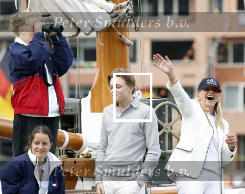 Amsterdam 21 augustus 2025
Prinses Beatrix op de groene Draeck tijdens de tweede dag van Sail . Aanwezig oa Prinses Mabel met dochters Luana en Zaria . Ook aanwezig prins Cazimir en prinses Carolina de Bourbon de Parma met haar kinderen Alaia en Xavier .
Ook de moeder van Prinses Mabel was aanwezig .