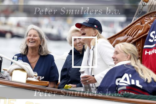 Amsterdam 21 augustus 2025
Prinses Beatrix op de groene Draeck tijdens de tweede dag van Sail . Aanwezig oa Prinses Mabel met dochters Luana en Zaria . Ook aanwezig prins Cazimir en prinses Carolina de Bourbon de Parma met haar kinderen Alaia en Xavier .
Ook de moeder van Prinses Mabel was aanwezig .