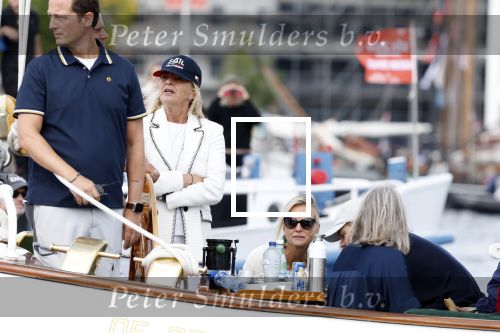 Amsterdam 21 augustus 2025
Prinses Beatrix op de groene Draeck tijdens de tweede dag van Sail . Aanwezig oa Prinses Mabel met dochters Luana en Zaria . Ook aanwezig prins Cazimir en prinses Carolina de Bourbon de Parma met haar kinderen Alaia en Xavier .
Ook de moeder van Prinses Mabel was aanwezig .