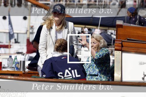 Amsterdam 21 augustus 2025
Prinses Beatrix op de groene Draeck tijdens de tweede dag van Sail . Aanwezig oa Prinses Mabel met dochters Luana en Zaria . Ook aanwezig prins Cazimir en prinses Carolina de Bourbon de Parma met haar kinderen Alaia en Xavier .
Ook de moeder van Prinses Mabel was aanwezig .