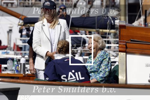 Amsterdam 21 augustus 2025
Prinses Beatrix op de groene Draeck tijdens de tweede dag van Sail . Aanwezig oa Prinses Mabel met dochters Luana en Zaria . Ook aanwezig prins Cazimir en prinses Carolina de Bourbon de Parma met haar kinderen Alaia en Xavier .
Ook de moeder van Prinses Mabel was aanwezig .