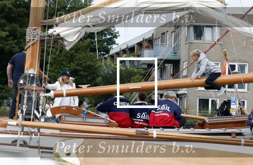 Amsterdam 21 augustus 2025
Prinses Beatrix op de groene Draeck tijdens de tweede dag van Sail . Aanwezig oa Prinses Mabel met dochters Luana en Zaria . Ook aanwezig prins Cazimir en prinses Carolina de Bourbon de Parma met haar kinderen Alaia en Xavier .
Ook de moeder van Prinses Mabel was aanwezig .
