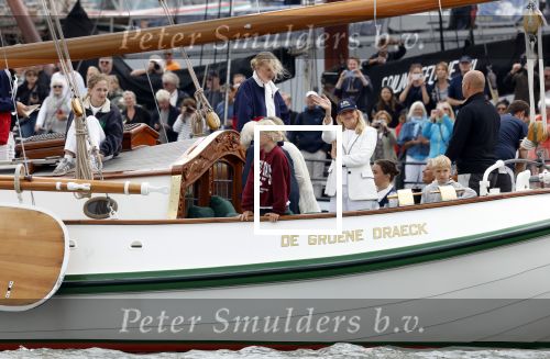 Amsterdam 21 augustus 2025
Prinses Beatrix op de groene Draeck tijdens de tweede dag van Sail . Aanwezig oa Prinses Mabel met dochters Luana en Zaria . Ook aanwezig prins Cazimir en prinses Carolina de Bourbon de Parma met haar kinderen Alaia en Xavier .
Ook de moeder van Prinses Mabel was aanwezig .