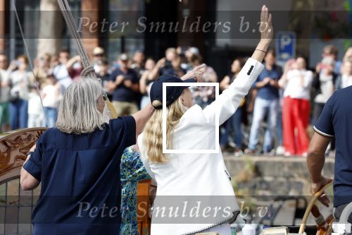 Amsterdam 21 augustus 2025
Prinses Beatrix op de groene Draeck tijdens de tweede dag van Sail . Aanwezig oa Prinses Mabel met dochters Luana en Zaria . Ook aanwezig prins Cazimir en prinses Carolina de Bourbon de Parma met haar kinderen Alaia en Xavier .
Ook de moeder van Prinses Mabel was aanwezig .