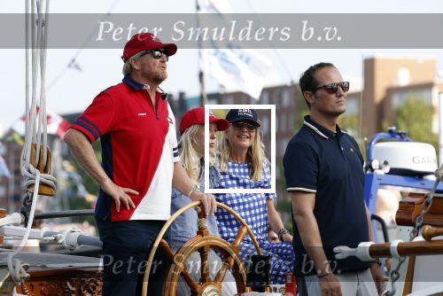 Amsterdam 20 augustus 2025
Koning Willem Alexander Prinses Mabel en (prinses Luana ) Gravin Luana op de groene Draeck tijdens de eerste dag van Sail Amsterdam . Er vaart ongelofelijk veel beveiliging Politie in boten op jet skis en een speciaal beveiligingsteam van de Marechaussee BSB ( Brigade Speciale Beveiligingsopdrachten ) mee met de groene Draeck