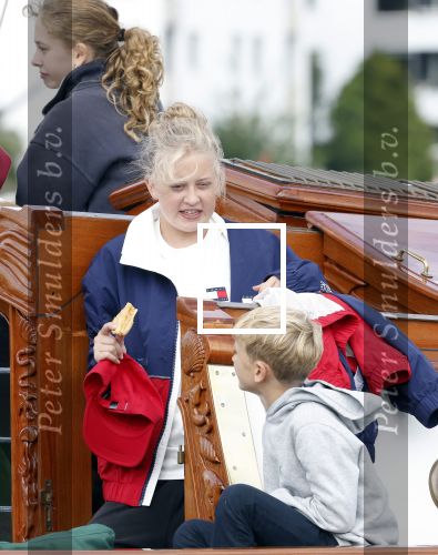 Amsterdam 21 augustus 2025
Prinses Beatrix op de groene Draeck tijdens de tweede dag van Sail . Aanwezig oa Prinses Mabel met dochters Luana en Zaria . Ook aanwezig prins Cazimir en prinses Carolina de Bourbon de Parma met haar kinderen Alaia en Xavier .
Ook de moeder van Prinses Mabel was aanwezig .