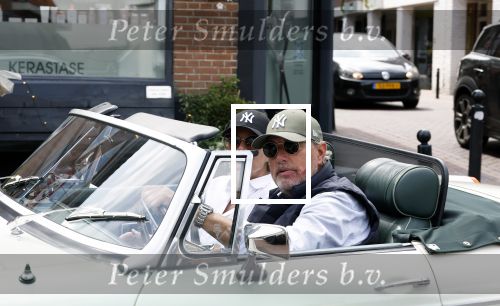 Abcoude 8 augustus 2025
Richard Kemper en zijn vrouw samen in hun MG Cabrio van 1975