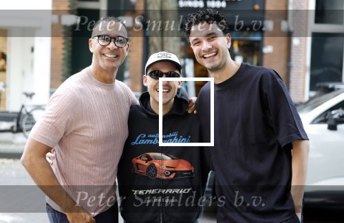 Amsterdam 8 augustus 2025
Ruud Gullit Lil Kleine en Nigel op de cornelis schuytstraat