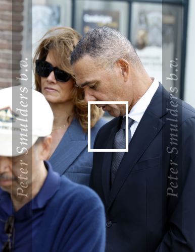 Amsterdam 7 augustus 2025
Herdenkingsdienst Derk Sauer in de westerkerk . Ruud Gullit met partner Karin de Rooij
