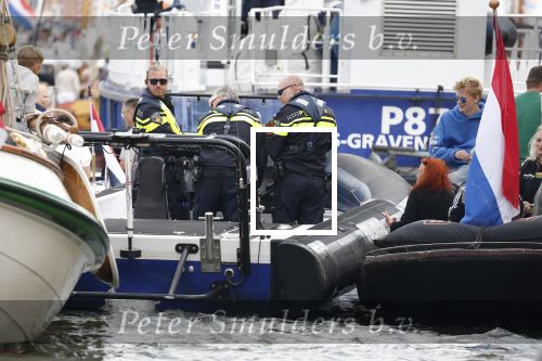 Amsterdam 21 augustus 2025
Prinses Beatrix op de groene Draeck tijdens de tweede dag van Sail . Aanwezig oa Prinses Mabel met dochters Luana en Zaria . Ook aanwezig prins Cazimir en prinses Carolina de Bourbon de Parma met haar kinderen Alaia en Xavier .
Ook de moeder van Prinses Mabel was aanwezig .