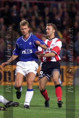 Eindhoven 28 September 1999
PSV-Glasgow Rangers 0-1
Arthur Numan in duel met Dennis Rommedahl.