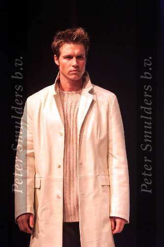 Amstelveen 27 september 1999
Modeshow Caselli
Ezra v Groningen, acteur in goudkust hiers als dressman