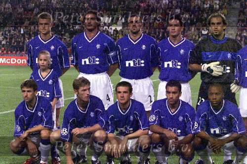 Eindhoven, 28 September 1999
Wedstrijd uit de voorronde van de CHAMPIONS-League tussen PSV & Glasgow Rangers, eindstand 0-1
Het team van Glasgow Rangers met de drie nederlanders Arthur Numan, Michael Mols en Giovanni v Bronckhorst