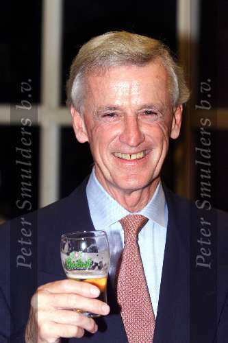 Utrecht, 25 september 1999
Uitreiking Gouden Kalven
MANFRED DE GRAAF met een glas bier in de hand