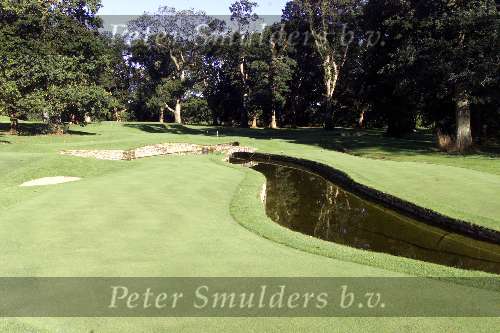15 September 1999
MOUNT JULIET Golfclub
Thomastown, Country Kilkenny,Ireland
De enigste 18 holes puttingbaan in de wereld
Golfen Ierland