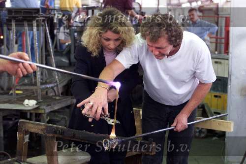 16 September 1999
Bezoek aan de WATERFORD CHRYSTAL
Kilbarry Waterford, Ireland
Glasblazer