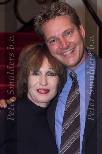 Amsterdam 6 September 2000
Liesbeth List bij een optreden als Edith Piaf en een CD-uitreiking met Albert Verlinde
