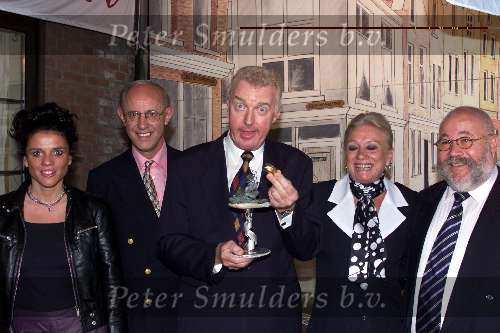 Rotterdam 7 septmber 2000
Uitreiking van de Gouden Mossel.
Andre v Duin, Leontien v Moorsel en Corrie v Gorp.
Joop Zijlaard en Paul Nouwen