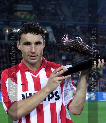 Eindhoven, 5 september 2000
PSV-Willem II komp. 2000/2001 Eindstand 2-2
Mark v Bommel met zijn zilveren schoen
