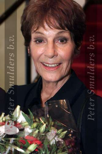 Amsterdam 6 September 2000
Liesbeth List bij een optreden als Edith Piaf en een CD-uitreiking
Mies Bouwman