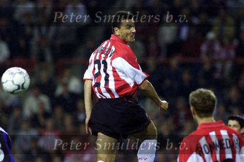 Eindhoven, 5 september 2000
PSV-Willem II komp. 2000/2001 Eindstand 2-2
Nikiforov  kopbal