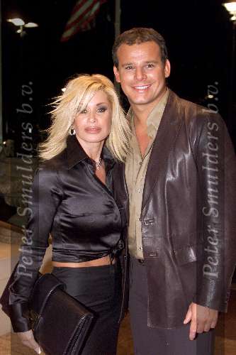Amsterdam 15 september 2001
Modeshow Mart Visser in het Hilton.
Connie Breukhoven en Leco v Zadelhof