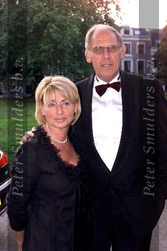 Utrecht 28 september2001
Uitreiking gouden Kalveren tijdens filmdagen.
Minister Hans Dijkstal met zijn vrouw