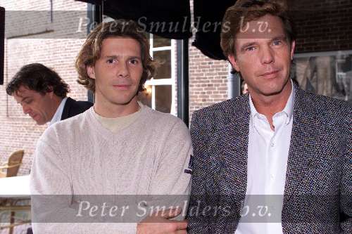 NAARDEN VESTING 25 SEPTEMBER 2001
Perspresentatie van het nieuwe programma van Wouter Nicolaas , Blind Vertrouwen 
Met John de Mol jr