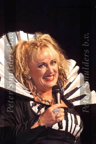 Eindhoven 9 september 2001
Gala van de Vrienden van de thuiszorg Eindhoven in de stadsschouwburg van Eindhoven.
Karin Bloemen