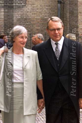 Den Haag 18 september 2001
Prinsjesdag 2001
Klaas de Vries met vrouw