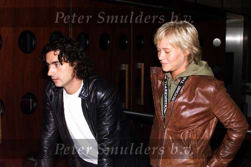 Rotterdam 3 september 2001
Premiere DOWN in Pathe Rotterdam
Liesbeth Kamerling met een vriend