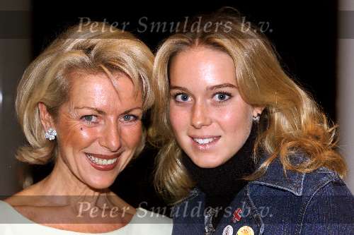 Amsterdam 15 september 2001
Modeshow Mart Visser in het Hilton.
Marjon Lambriks met dochter