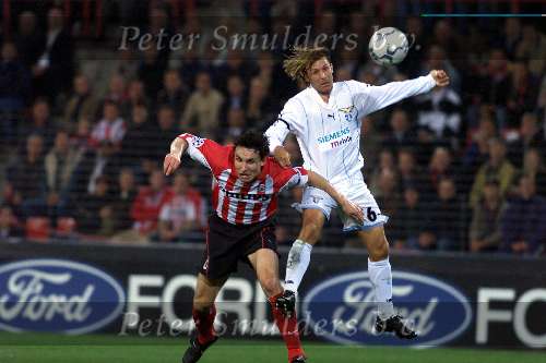 Eindhoven 26 september 2001
PSV - Lazio Roma
Mark v Bommel in duel met Mendieta