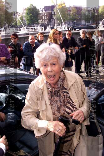 Amsterdam 23 september 2001
Premiere de Titanic in Carre
Mary Dresselhuys