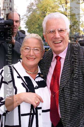 Amsterdam 23 september 2001
Premiere de Titanic in Carre
Paul v Gorcum met vrouw