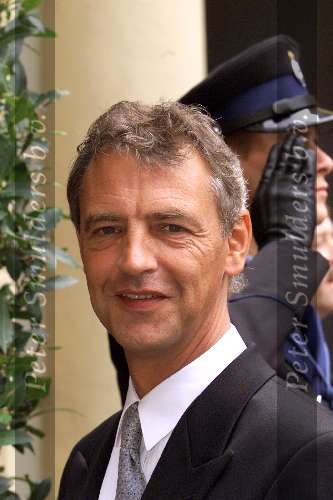 Den Haag 18 september 2001
Prinsjesdag 2001
minister Roger v Boxtel