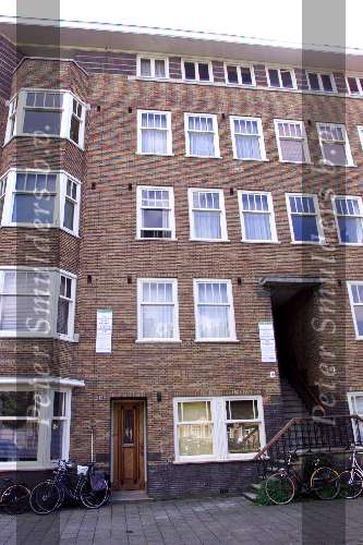 Amsterdam 1 september 2001
Huis van Singh Varma wordt verkocht per executie.