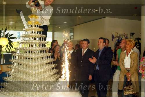 Zaltbommel 9 september 2002
Opening Rocket .
Benno de Leeuw Ludo Voeten Sylvia v d Akker