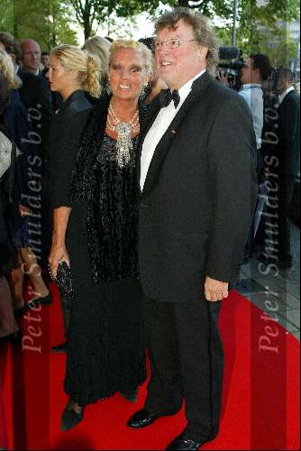 Amsterdam 22 september 2002
Premiere Sound of Music in Carre
Carry Tefsen met man