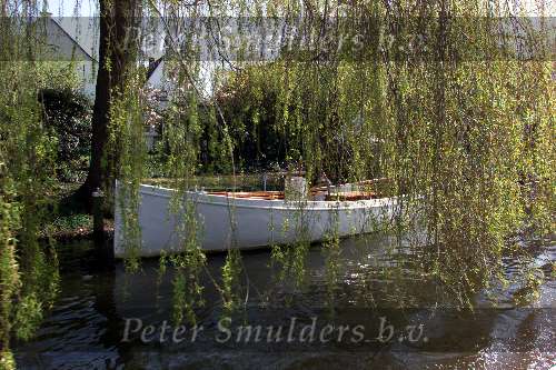 29 maart 2002l
Nigtevecht met een stalen sloep van zo\\\'n 80 a 90 jaar oud.
Sloepenroute