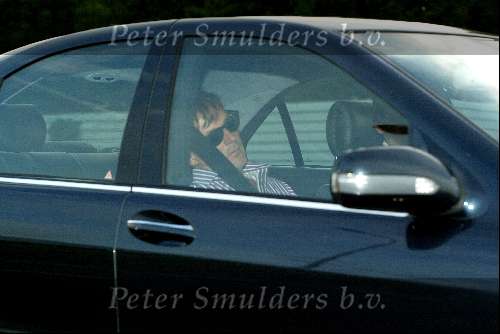 Vinkeveen 9 September 2002
Gerard Joling slapend in auto