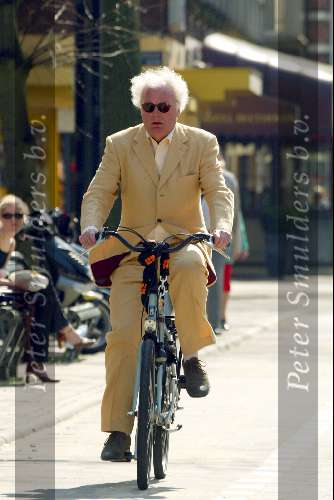 Amsterdam 2 april 2002
Henk Spaan op de fiets