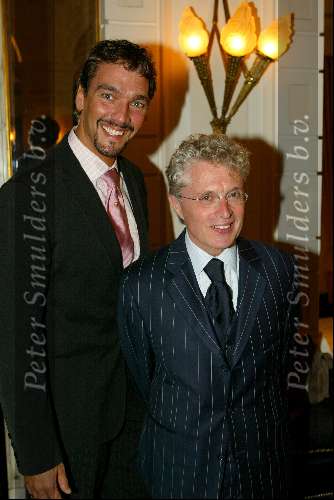 Amsterdam 9 september 2002
Modewshow Frans Molenaar in het Amstel Hotel
Jacques d Ancona met vriend