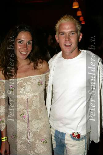 Amsterdam 31 augustus 2002
Ero lounge in Escape .
Johnny de Mol en Halina Weijn