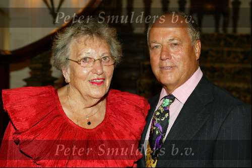 Amsterdam 9 september 2002
Modewshow Frans Molenaar in het Amstel Hotel
Joop Braakhekke met moeder