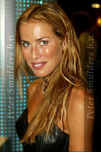 Amsterdam 2 september 2002
Premiere Oesters van Namkee in Pathe Arena
Jorinde Moll
