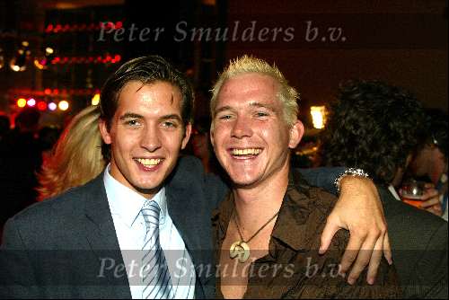 Amsterdam 2 september 2002
Premiere Oesters van Namkee in Pathe Arena
Johnny de Mol jr en Kai Lerby
