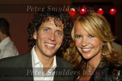Amsterdam 2 september 2002
Premiere Oesters van Namkee in Pathe Arena
Linda de Mol en Xander Vahle
